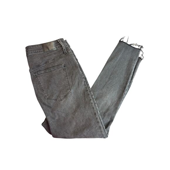 Madewell Curvy High-Rise Ripped Distressed Skinny Size 32 Washed Black - Picture 1 of 6